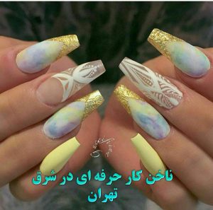 کاشت ناخن با تخفیف ویژه در تهرانپارس - دیزاین ابرو و باد زیبا با ورقه های طلای زیبا